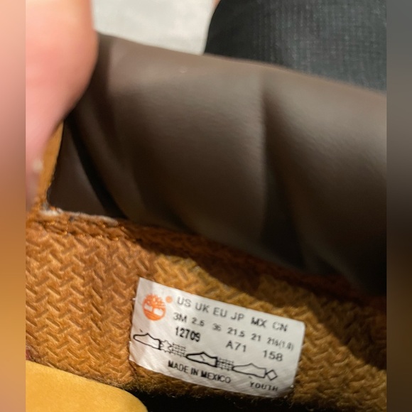 Kids Timberland Boots. Size 3M. (Used & no shoe box. Read description) - Picture 8 of 10